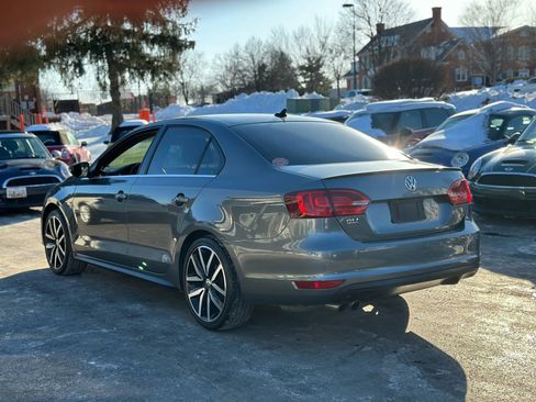 Used 2012 Volkswagen Jetta GLI image 10