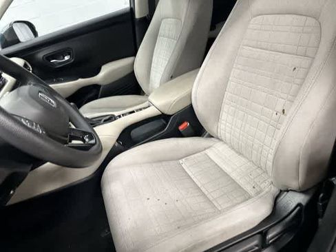 Certified 2023 Honda HR-V LX image 10