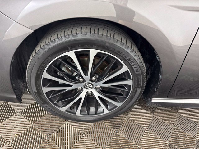 Used 2020 Toyota Camry SE FWD image 30