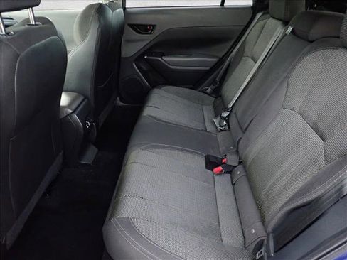 Used 2024 Subaru Crosstrek 2.0i Premium image 8