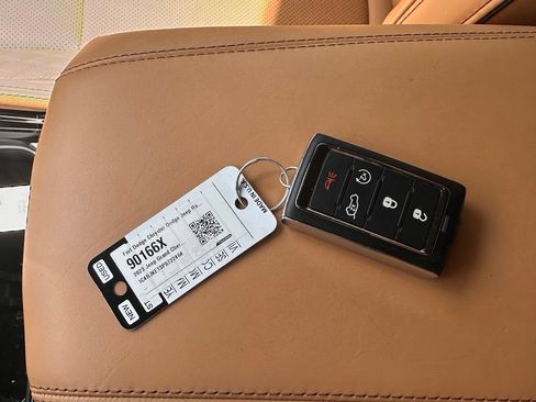 Used 2023 Jeep Grand Cherokee L Summit AWD/4WD image 50