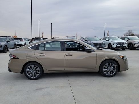 New 2026 Nissan Sentra SL image 6