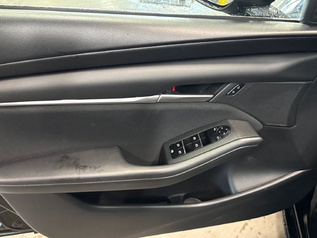 Certified 2025 MAZDA MAZDA3 s FWD image 9