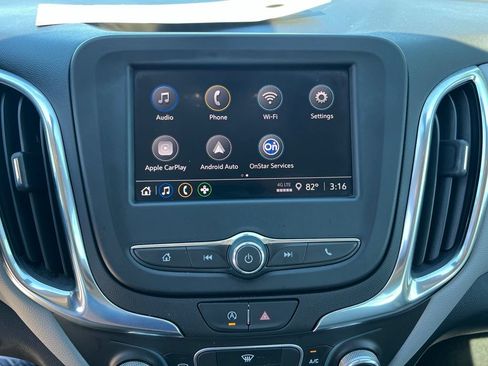 Used 2024 Chevrolet Equinox LS AWD/4WD image 34