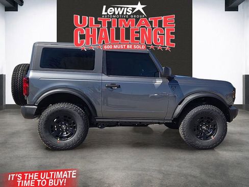 New 2026 Ford Bronco Base image 5