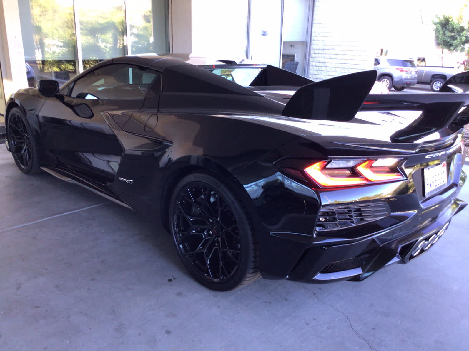Used 2026 Chevrolet Corvette ZR1 w/ ZR1 Carbon Fiber Aero Package RWD image 3