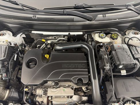 Used 2024 Chevrolet Equinox LT w/ LPO, Floor Liner Package image 11