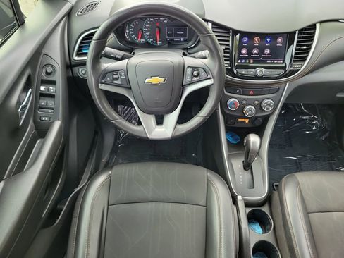 Used 2020 Chevrolet Trax LT w/ Driver Confidence Package image 16