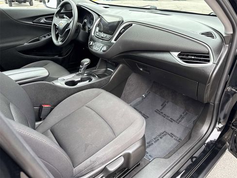 Used 2023 Chevrolet Malibu LT image 28