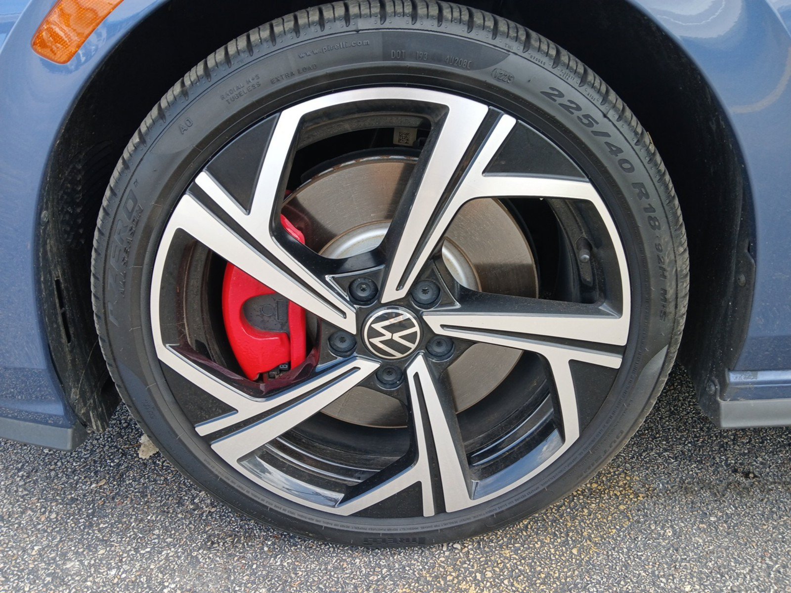 Used 2025 Volkswagen GTI SE FWD image 26