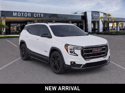Certified 2022 GMC Terrain AT4 w/ Infotainment Package II AWD/4WD image 2