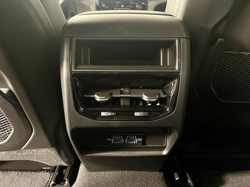 Certified 2025 Jeep Grand Cherokee Laredo image 27