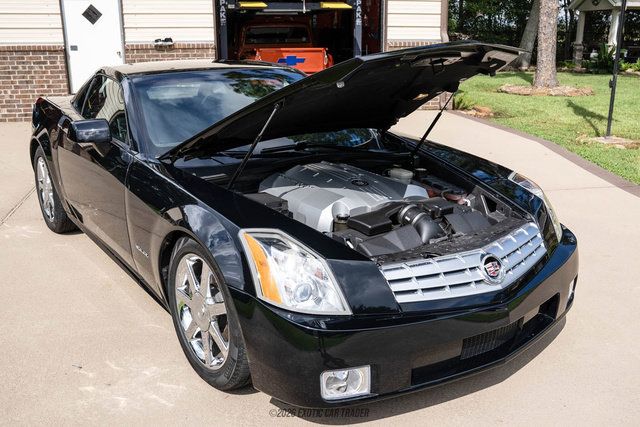 Used 2006 Cadillac XLR RWD image 25