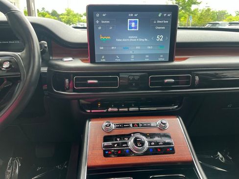 Used 2023 Lincoln Aviator Reserve w/ Equipment Group 201A AWD/4WD image 32