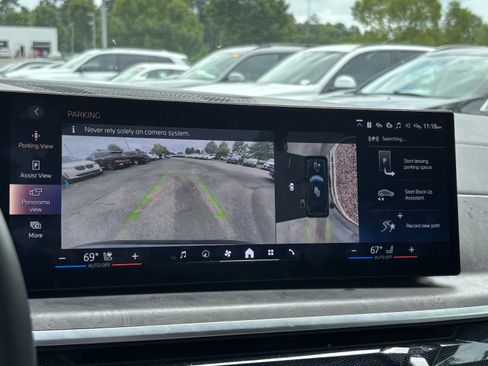 Used 2024 BMW X7 xDrive40i w/ Executive Package AWD/4WD image 24