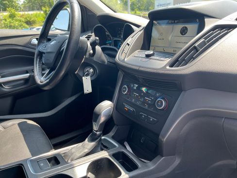 Certified 2018 Ford Escape SEL AWD/4WD image 14