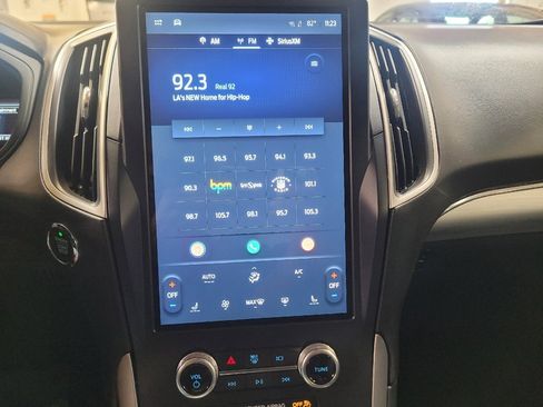 Used 2022 Ford Edge SEL AWD/4WD image 25