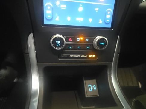 Used 2023 Ford Edge ST image 23