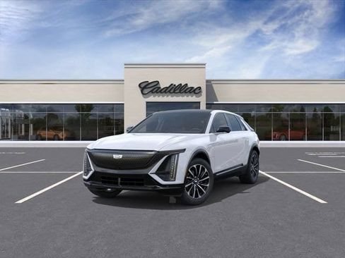 New 2026 Cadillac Lyriq Sport RWD image 8