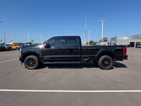 Used 2024 Ford F350 Lariat w/ Lariat Ultimate Package AWD/4WD image 8