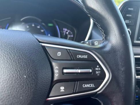 Used 2020 Hyundai Santa Fe SEL image 17