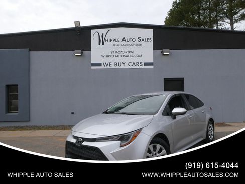 Used 2021 Toyota Corolla LE image 1
