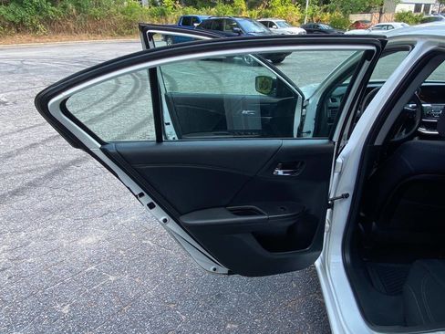 Used 2014 Honda Accord Sport image 31