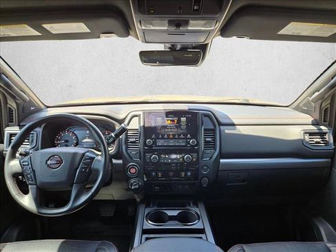 Used 2023 Nissan Titan PRO-4X w/ Pro-4x Convenience Package AWD/4WD image 14