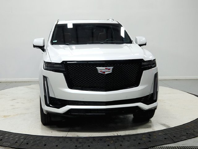 Used 2023 Cadillac Escalade ESV Sport w/ Touring Package RWD image 3