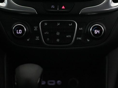 Used 2022 Chevrolet Equinox LT w/ Driver Convenience Package FWD image 23