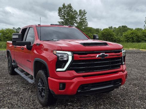 Used 2024 Chevrolet Silverado 2500 LT w/ Z71 Sport Edition AWD/4WD image 2