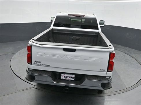 Used 2024 Chevrolet Silverado 2500 LTZ w/ LTZ Convenience Package image 34