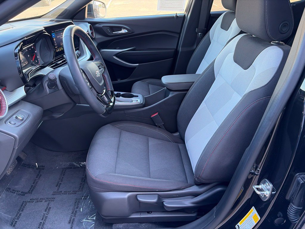 Used 2026 Chevrolet Trax RS w/ Driver Confidence Package FWD image 21