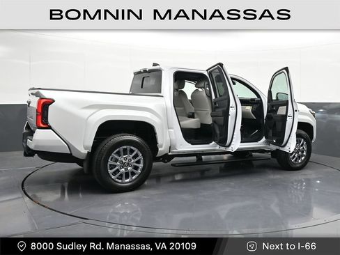 Used 2026 Toyota Tacoma Limited AWD/4WD image 41