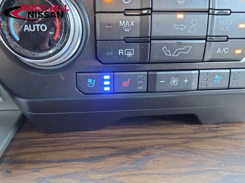 Used 2019 Ford F150 Lariat w/ Equipment Group 502A Luxury AWD/4WD image 22