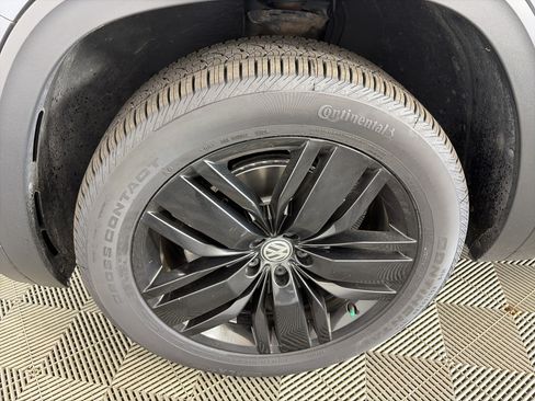 Used 2018 Volkswagen Atlas SEL FWD image 14