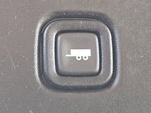 Used 2023 GMC Savana 2500 w/ Driver Convenience Package image 5