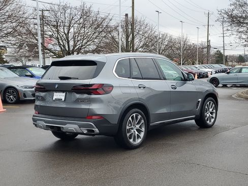 Certified 2026 BMW X5 xDrive40i w/ Climate Comfort Package image 3