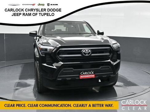 Used 2025 Toyota Tacoma SR AWD/4WD image 7