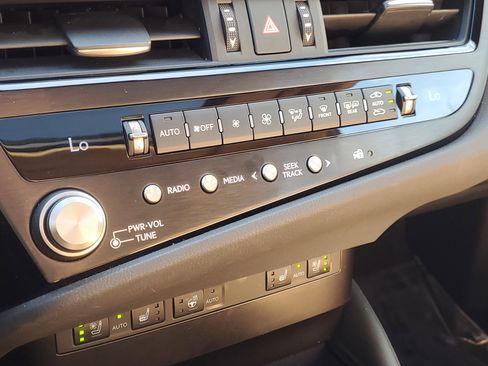 Used 2023 Lexus ES 350 w/ Premium Package image 28