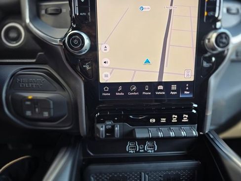 Used 2025 RAM 2500 Laramie w/ Sport Appearance Package image 27