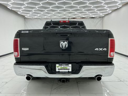 Used 2016 RAM 1500 Laramie w/ Convenience Group AWD/4WD image 11