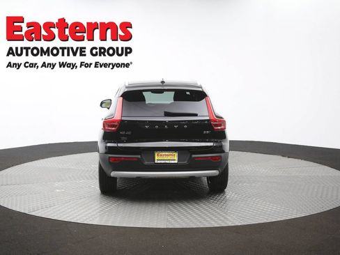 Used 2024 Volvo XC40 B5 Core AWD/4WD image 36