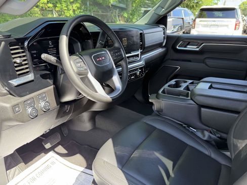 Used 2025 GMC Sierra 1500 SLT AWD/4WD image 14