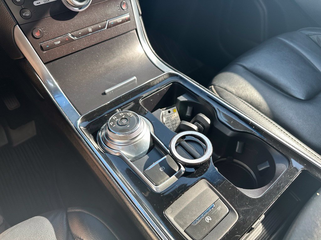 Used 2019 Ford Edge Titanium FWD image 25