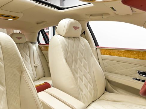 Used 2016 Bentley Flying Spur W12 AWD/4WD image 24