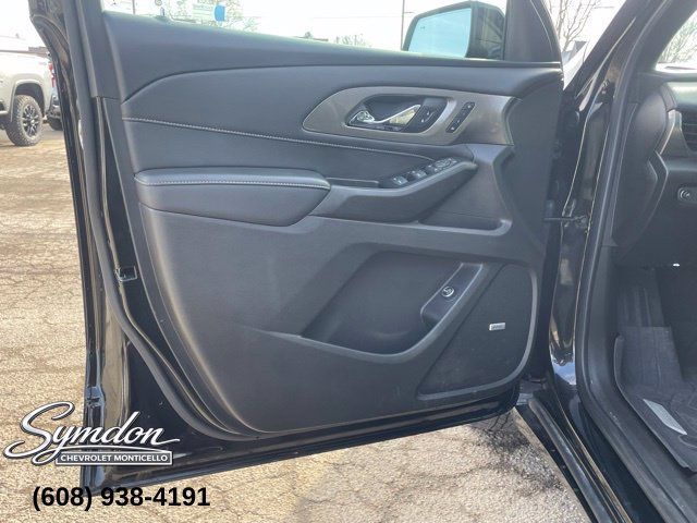 Used 2023 Chevrolet Traverse Premier w/ Redline Edition AWD/4WD image 17