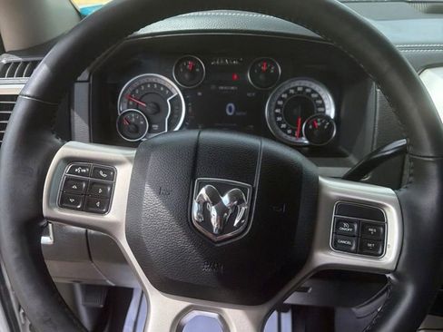 Used 2018 RAM 2500 Laramie w/ Convenience Group AWD/4WD image 15