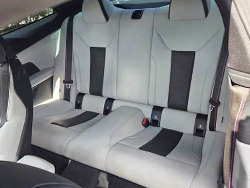 Used 2022 BMW M4 Competition w/ Executive Package RWD image 11
