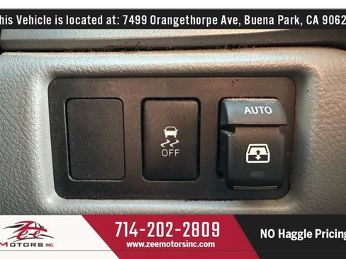 Used 2013 Toyota Sequoia Platinum RWD image 52